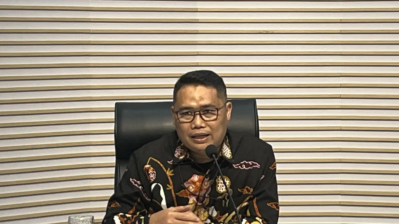 Plt Deputi Penindakan dan Eksekusi KPK, Asep Guntur Rahayu, dalam konferensi pers di Gedung Merah Putih KPK, Jakarta Selatan. (Liputan6.com/Winda Nelfira)