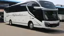 New Armada Skylander R22 yang memiliki desain seperti bus-bus eropa. Kecanggihan bus ini terletak pada kaca spion yang sudah menggunakan kamera serta terdapat videotron di bagian belakang untuk menampilkan citra kamera di depan. Hal ini bertujuan untuk memberikan pandangan ke depan yang terhalang oleh bus ini pada kendaraan di belakangnya. (Source: busworldsoutheastasia.org)