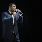 Penampilan Mike Mohede di panggung sukses merebut perhatian penonton, dengan lagu yang dibawakannya.