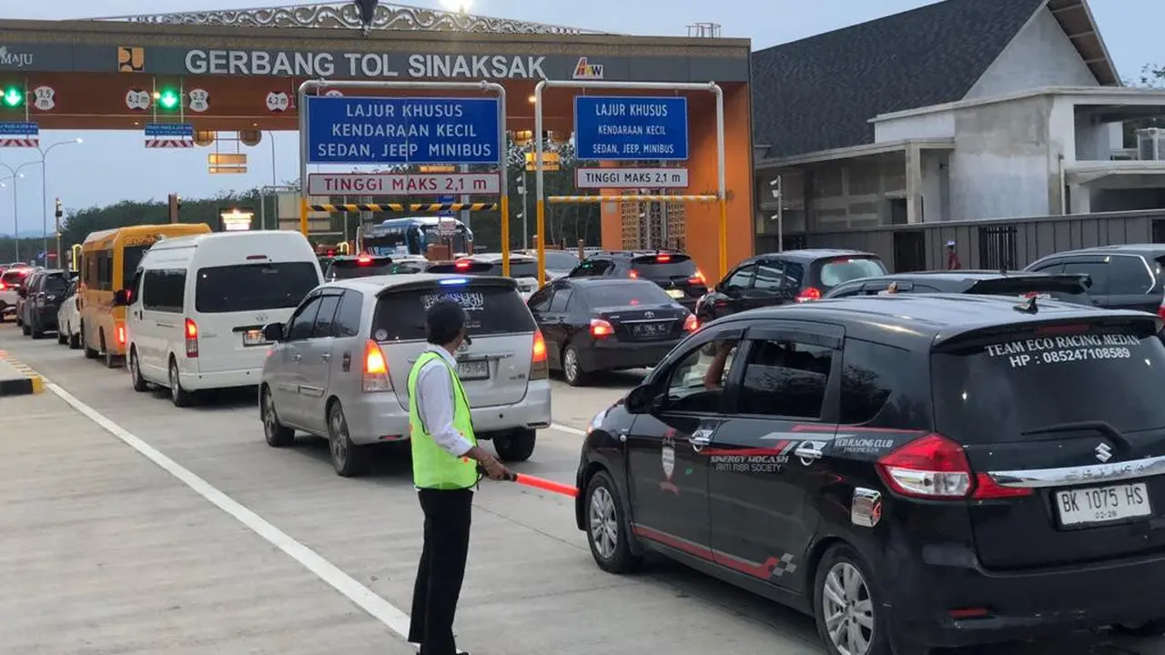 Sejak difungsionalkan selama momen libur Natal 2023 dan Tahun Baru 2024 (Nataru) pada 22 Desember 2023, Tol Tebing Tinggi-Sinaksak sepanjang 48 km akan segera ditutup kembali.