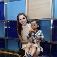 Kabar gembira datang dari salah satu aktris bernama Maya Septha, yang kini sedang dalam masa kehamilan anak keduanya. (Nurwahyunan/Bintang.com)