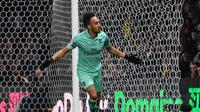 4. Pierre-Emerick Aubameyang (Arsenal) - 19 gol dan 5 assist (AFP/Ben Stansall)
