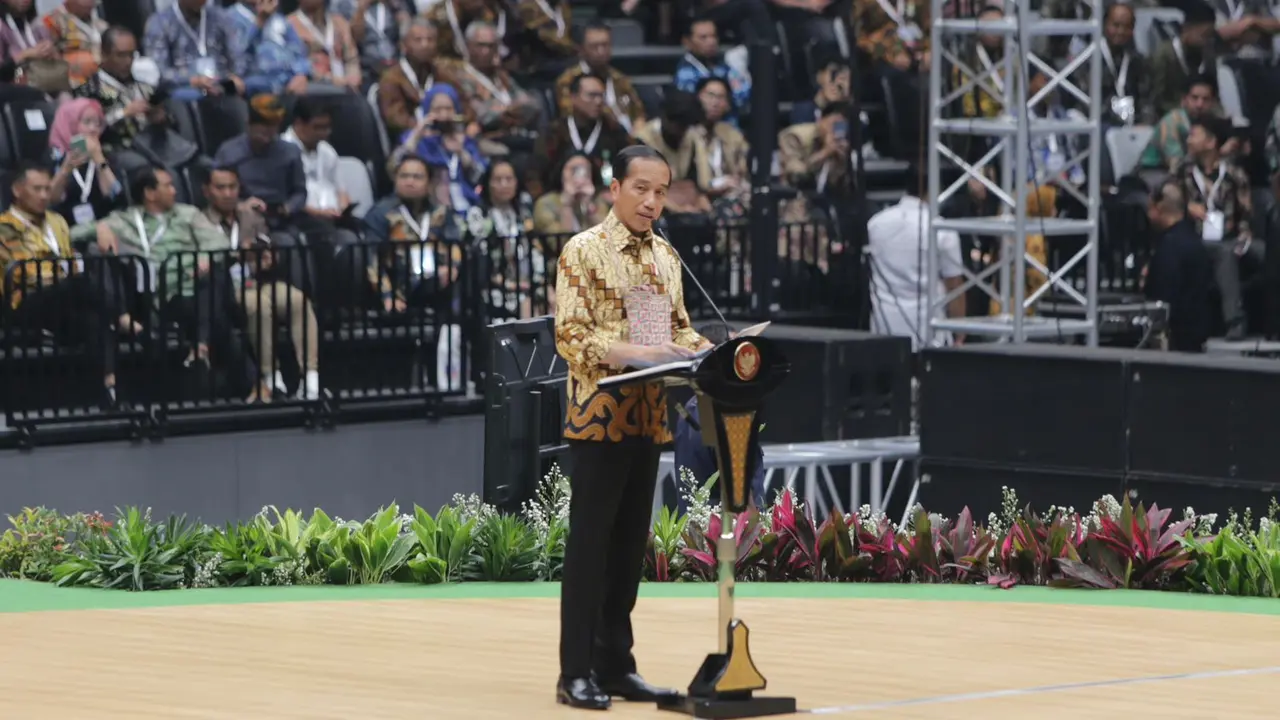 Presiden Joko Widodo mengungkapkan bahwa ancaman perubahan iklim sudah nyata dan dirasakan oleh semua negara di dunia