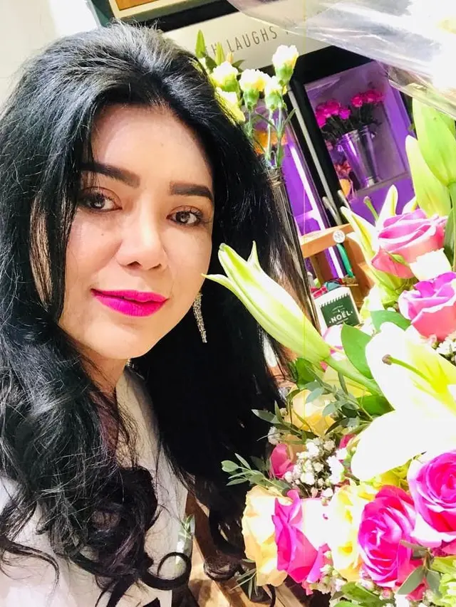 Deby Vinski. (Foto: Dok. Instagram @dr_deby_vinski)