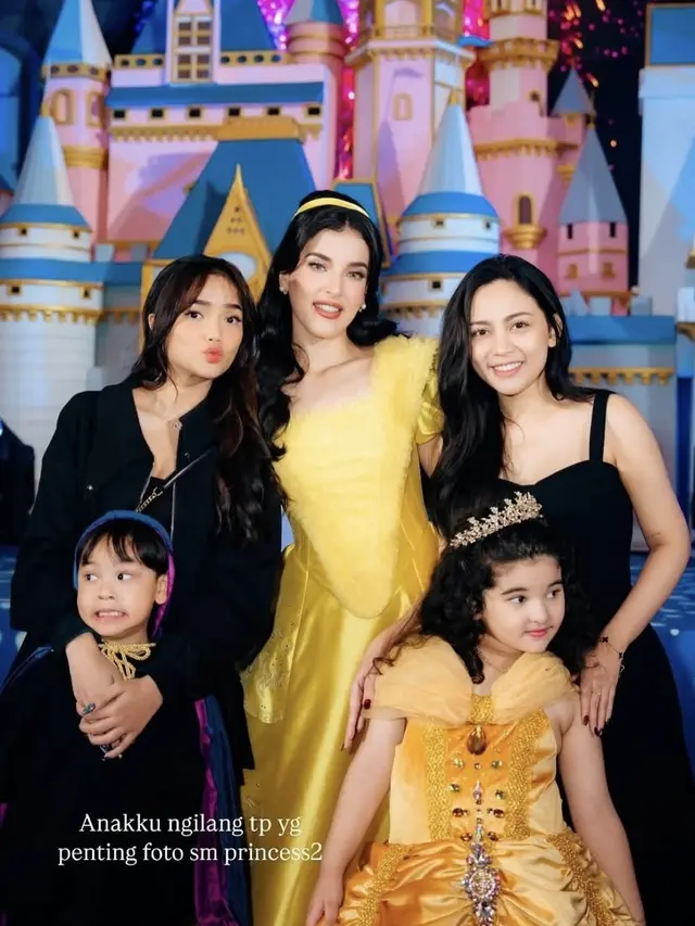 Rachel Vennya  Hadir di Pesta Ulang Tahun Bertema Disneyland Kedua Anak Tasya Farasya [@rachelvennya]