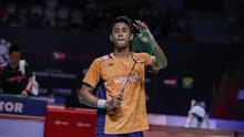 Tunggal putra Indonesia Alwi Farhan menyingkirkan wakil China Wang Zheng Xing pada babak 16 besar Indonesia Masters 2026 di Istora Gelora Bung Karno, Senayan, Jakarta, Kamis (22/1). (foto: PBSI)