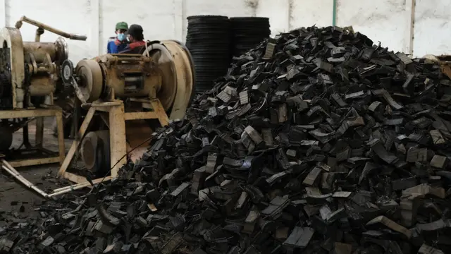 Sumsel Ekspor Perdana 162 Ton Serbuk Karet ke China