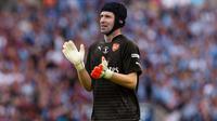 GELANDANG - Petr Cech ternyata mengawali karier sepakbolanya sebagai seorang gelandang. (Daily Mail)
