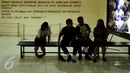 Sebuah tulisan berisi pesan terpampang di sudut Monumen Pancasila Sakti, Jakarta, Selasa (29/9/2015). Pemerintah akan mengadakan upacara peringatan Hari Kesaktian Pancasila pada 1 Oktober mendatang. (Liputan6.com/Helmi Fithriansyah)