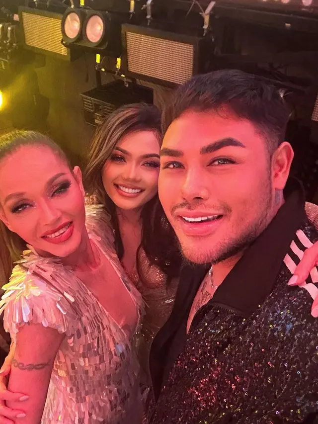 Konser Bunda Corla is Back di Jakarta (foto: Instagram rinanose16)
