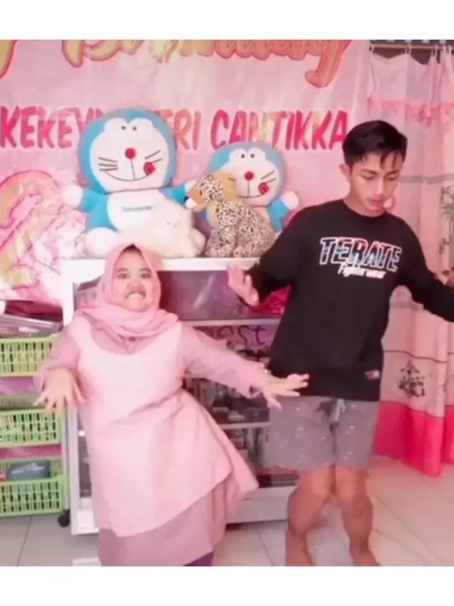 Sindir Soal Bayaran Rp 200 Ribu, Ini 7 Potret Kompak Mikko dan Kekeyi