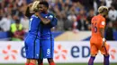 Prancis benar-benar menjadi momok kegagalan dari Belanda pada kualifikasi Piala Dunia 2018. Alih-alih membalas kekalahan pertama, pada pertemuaan kedua Belanda malah kalah 0-4 dari Les Blues. (AFP/Franck Fife)