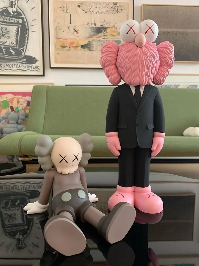 Penggemar Kaws, Jangan Lewatkan Koleksi Parfum yang Satu Ini