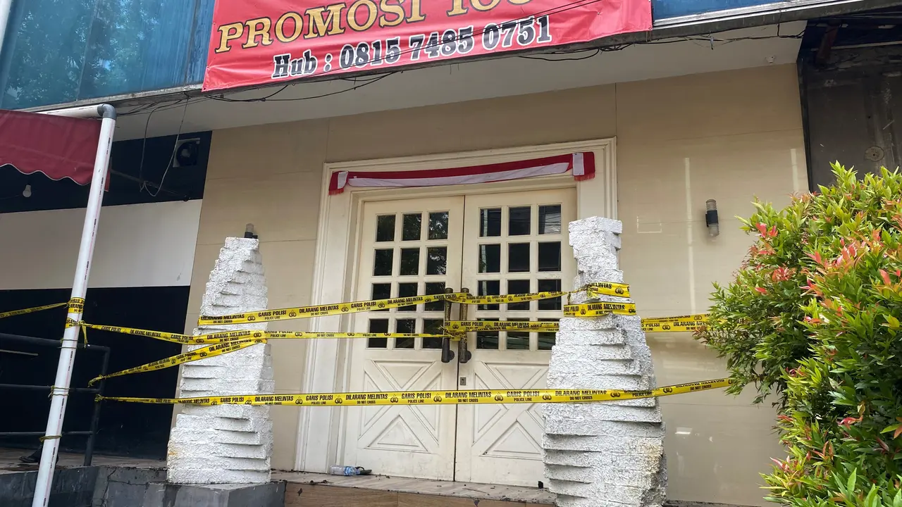 Kebakaran Hotel F2 di Jalan Panglima Polim V, Melawai, Kebayoran Baru Jakarta Selatan