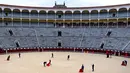 Las Ventas yang merupakan ring adu banteng terbesar di Spanyol  ini nantinya menjadi saksi petarung-petarung muda saat mereka memperlihatkan keahlian mereka menjadi matador yang berhasil. (Foto: AFP/Gabriel Bouys)