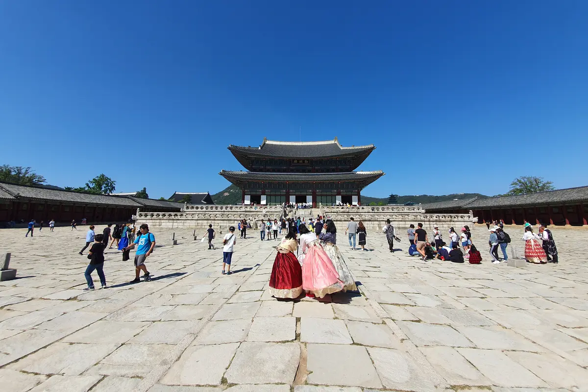 Melihat Keindahan Kerajaan Gyeongbok Palace Melalui Jepretan Samsung Galaxy Note10