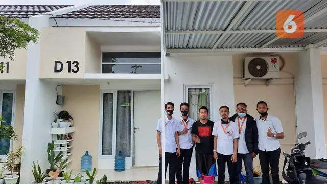 Pengelola Perumahan Griya Kenari Moncongloe mengganti rugi tabung elpiji yang dicuri pria bermobil mewah (Liputan6.com/Fauzan)