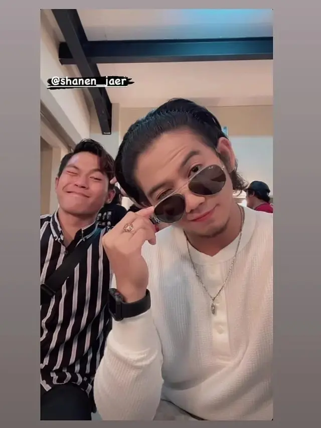 6 Potret Terbaru Rizki D'Academy Usai Bercerai, Tampil dengan Rambut Gondrong