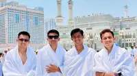 Witan Sulaeman, Asnawi, Pratama Arhan, dan Egy Maulana umrah. [@pratamaarhan8]