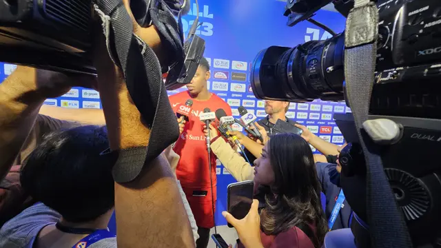 Suasana wawancara pemain FIBA World Cup 2023 seusai pertandingan