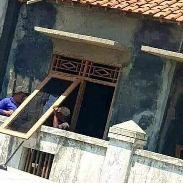 6 Potret Salah Pasang Jendela Ini Bikin Tepuk Jidat, Jadi Gagal Estetik
