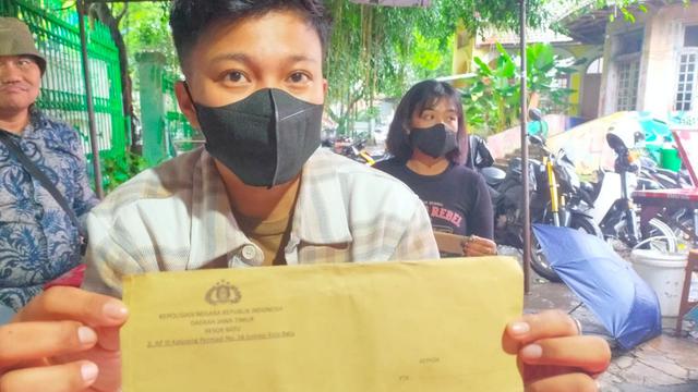 Reynaldi alias Yupi Rere, mengklarifikasi tudingan yang menyebutnya menyamar menjadi seorang pria demi bisa menikahi pasangannya.