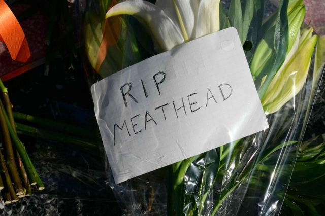 Bunga-bunga Kelilingi Hollywood Walk of Fame Rob Reiner