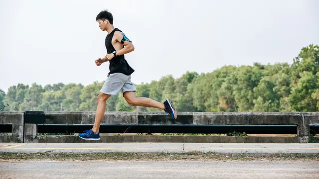 Kenali 6 Jenis Olahraga Ampuh Turunkan Kolesterol Tinggi (photo by freepik.com)