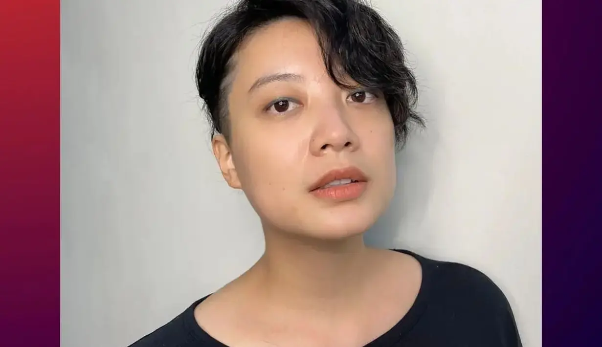 Dianggap beda dan nyeleneh, ada juga yang mencibir kalau penampilan Leony Vitria Hartanti disebut makin tomboi. (FOTO: instagram.com/leonyvh/)