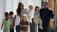 Keluarga Brad Pitt dan Angelina Jolie 