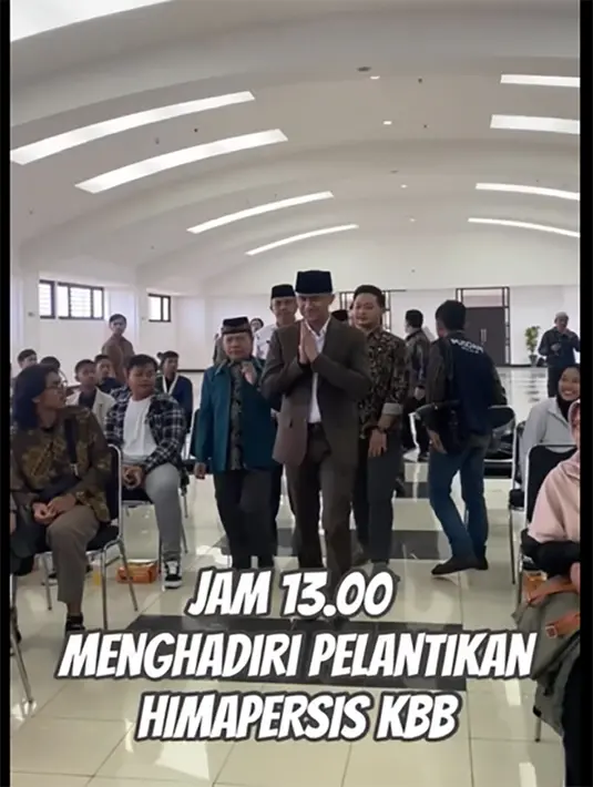 Jam 13.00 WIB, Hengky menghadiri pelantikan Himapersis KBB. Setelah itu kembali  ke  kantor dan pada pukul 14.30 menghadiri rapat. Ada yang online maupun ofline. [Instagram/hengkykurniawan]