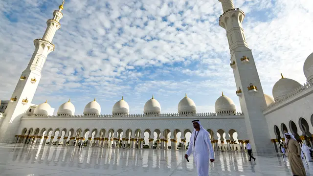 Masjid Agung Sheikh Zayed di Abu Dhabi