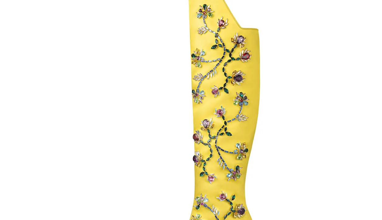 Menurutnya hal itu simbol universal dari cahaya dan kemewahan untuk setiap budaya di seluruh dunia. (Foto: Christian Louboutin)