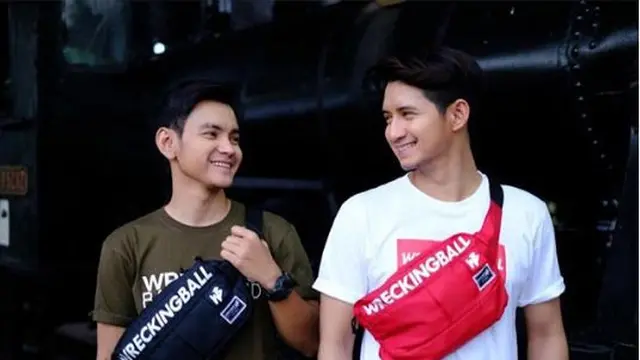 6 Potret Chand Kelvin dan Aditya Suryo, Kakak dan Adik Kompak