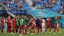 Skor 1-0 tak berubah hingga peluit panjang akhir pertandingan dibunyikan. Kemenangan Rusia ini menempatkan mereka pada posisi kedua klasemen sementara Grup B Euro 2020 di bawah Belgia. (Foto: AP/Pool/Evgenia Novozhenina)