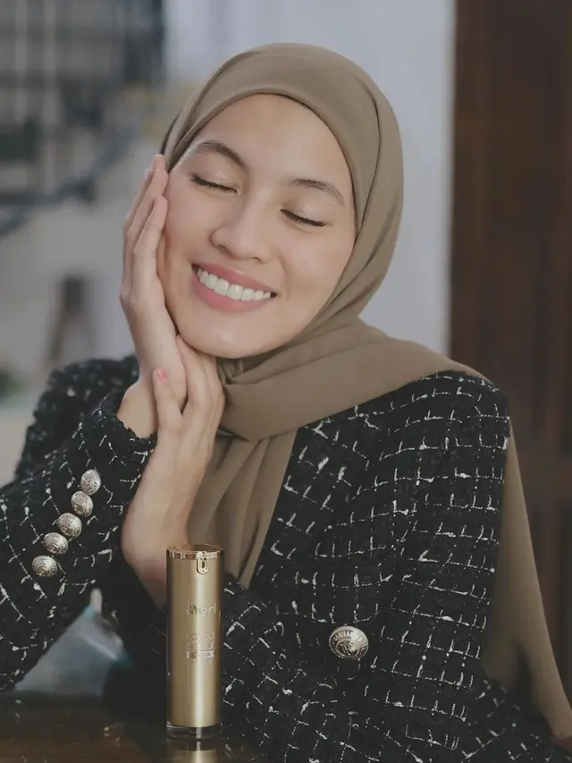 9 Potret Alyssa Soebandono yang Wajah Tirusnya Disorot, Outfitnya Bisa Jadi Inspirasi Remaja Muslimah