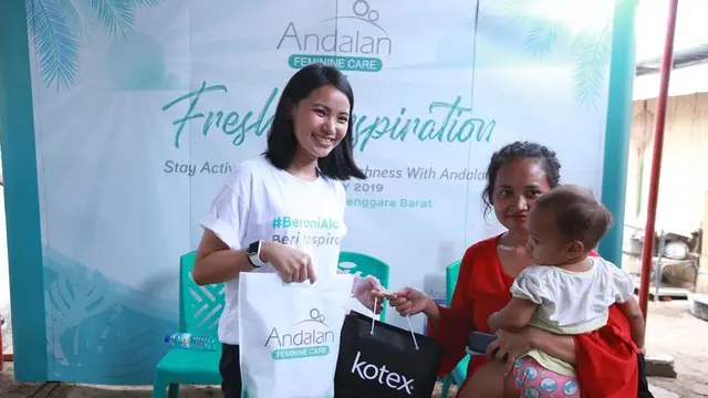 Aksi Sosial Andalan Feminine Care Fresh Inspiration di Desa Malaka Lombok Utara