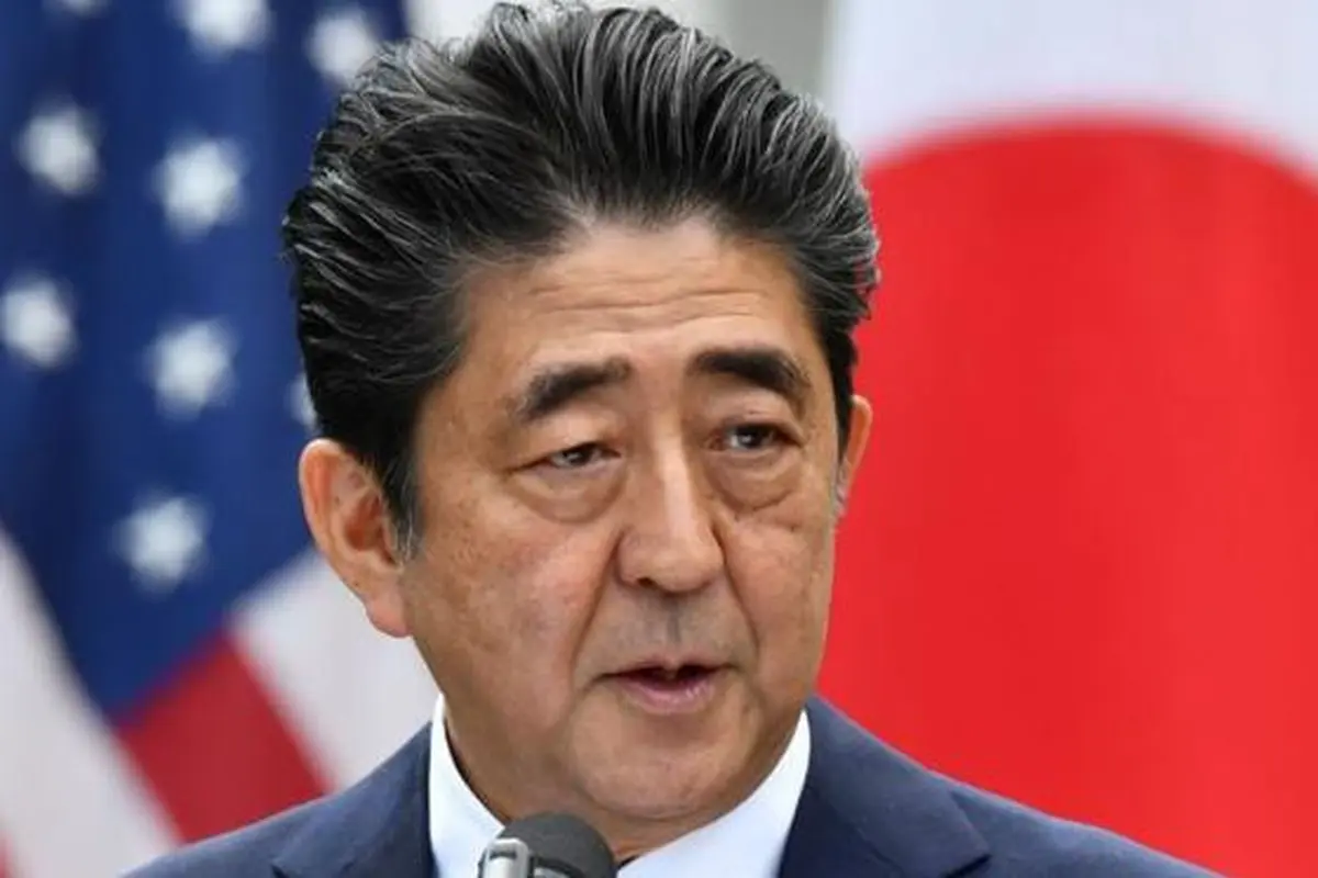 PM Jepang Shinzo Abe saat konferensi pers bersama Presiden AS Donald Trump di Gedung Putih (7/6) (AFP PHOTO)