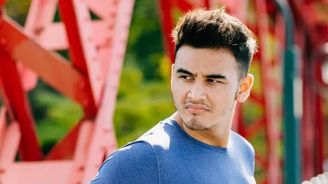6 Potret Marco Ivanos, Sepupu Raisa yang Memesona