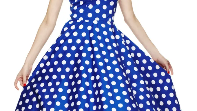 Dress Polkadot, yang Bikin Tampilan Kamu Kembali Vintage