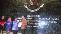 Ahok-Sumarsono saat serah terima jabatan dari Plt ke Gubernur DKI Jakarta nonaktif (Liputan6.com/Delvira)