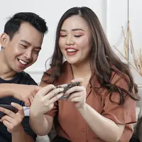 Rekan kerja pria (Photo by Afif Kusuma on Unsplash)