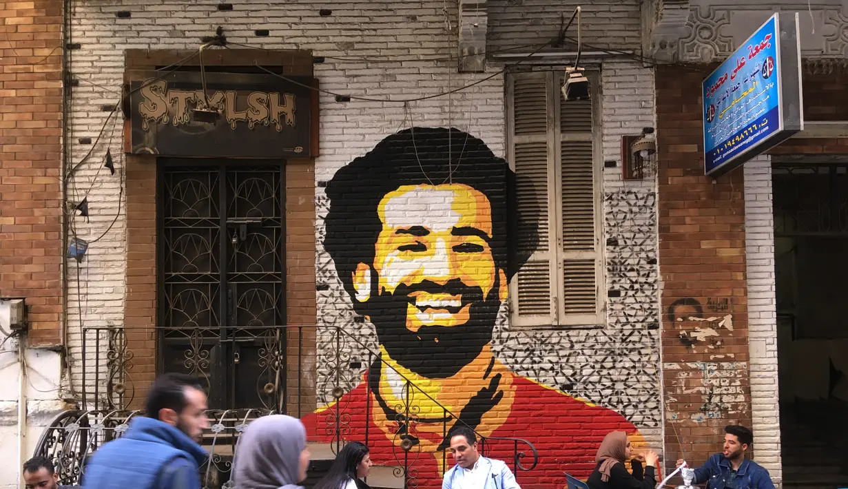 MOHAMED SALAH POSITIF COVID-19: Asosiasi Sepak Bola Mesir (EFA), menyatakan bahwa Mohamed Salah dinyatakan positif COVID-19 di tengah persiapannya tampil membela Timnas Mesir.  (Amir MAKAR/AFP)