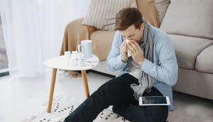 Ilustrasi orang mengalami batuk dan pilek yang merupakan gejala varian Omicron. Credits: pexels.com by Gustavo Fring