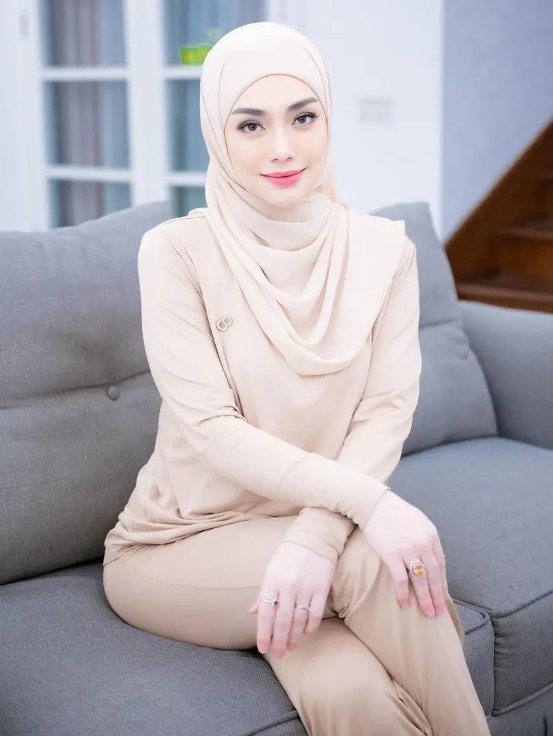 Celine Evangelista kenakan hijab (Instagram/celine_evangelista)