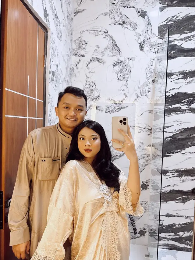 6 Potret Hanum Mega Curhat Suami Diduga Selingkuh, Masih Perhatian ke Mantan Pacar