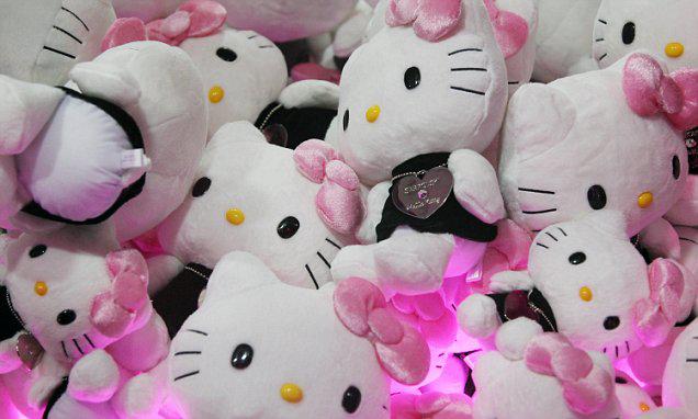 Selama ini Hello Kitty dikenal sebagai seekor kucing. | copyright dailymail.co.uk 