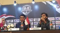 Pelatih Timnas Indonesia U-23, Luis Milla, berharap tim asuhannya mampu memberikan penampilan terbaik di PSSI Anniversary Cup 2018. (Bola.com/Zulfirdaus Harahap)