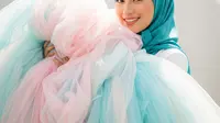7 Model Dress Tulle Bertingkat Pesta Muslimah yang Elegan dan Memukau