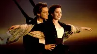 Adegan legendaris Kate Winslet dan Leonardo DiCaprio dalam film Titanic. (hdwallpapersdose.com)
